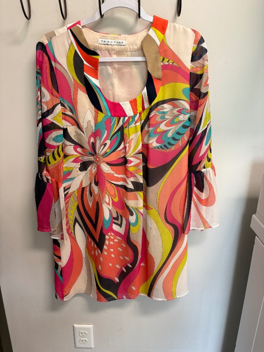 Trina Turk Silk Dress Colorful Psychedelic Size Small Bell Sleeves Knee Length